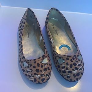 Girls cat flats